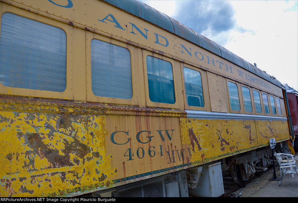 Chicago & North Western Baggage - Coach